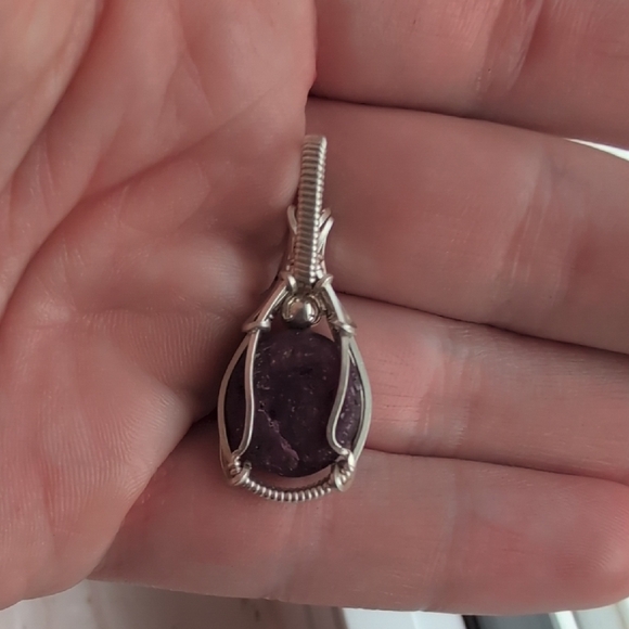Star Ruby Silver Pendant - Picture 4 of 4